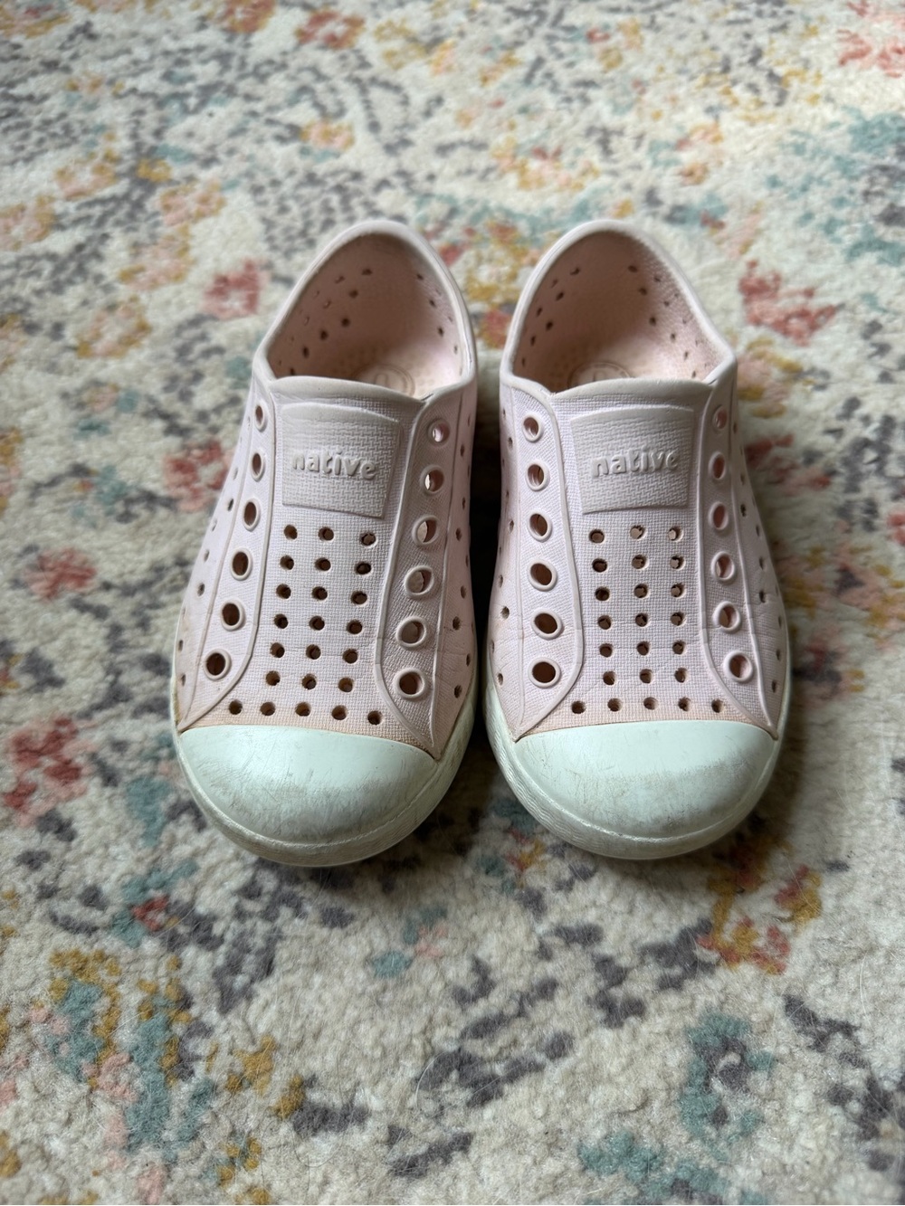 Native Kids Water Shoes in Pale Pink with White Toe